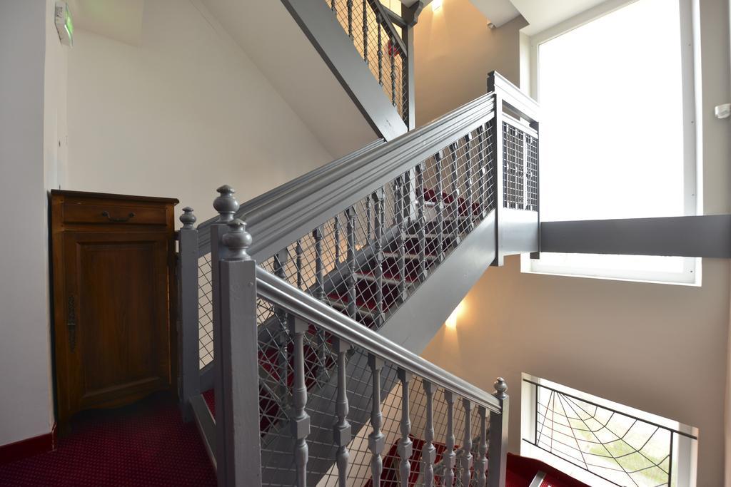 Hotel Accostage De La Concurrence