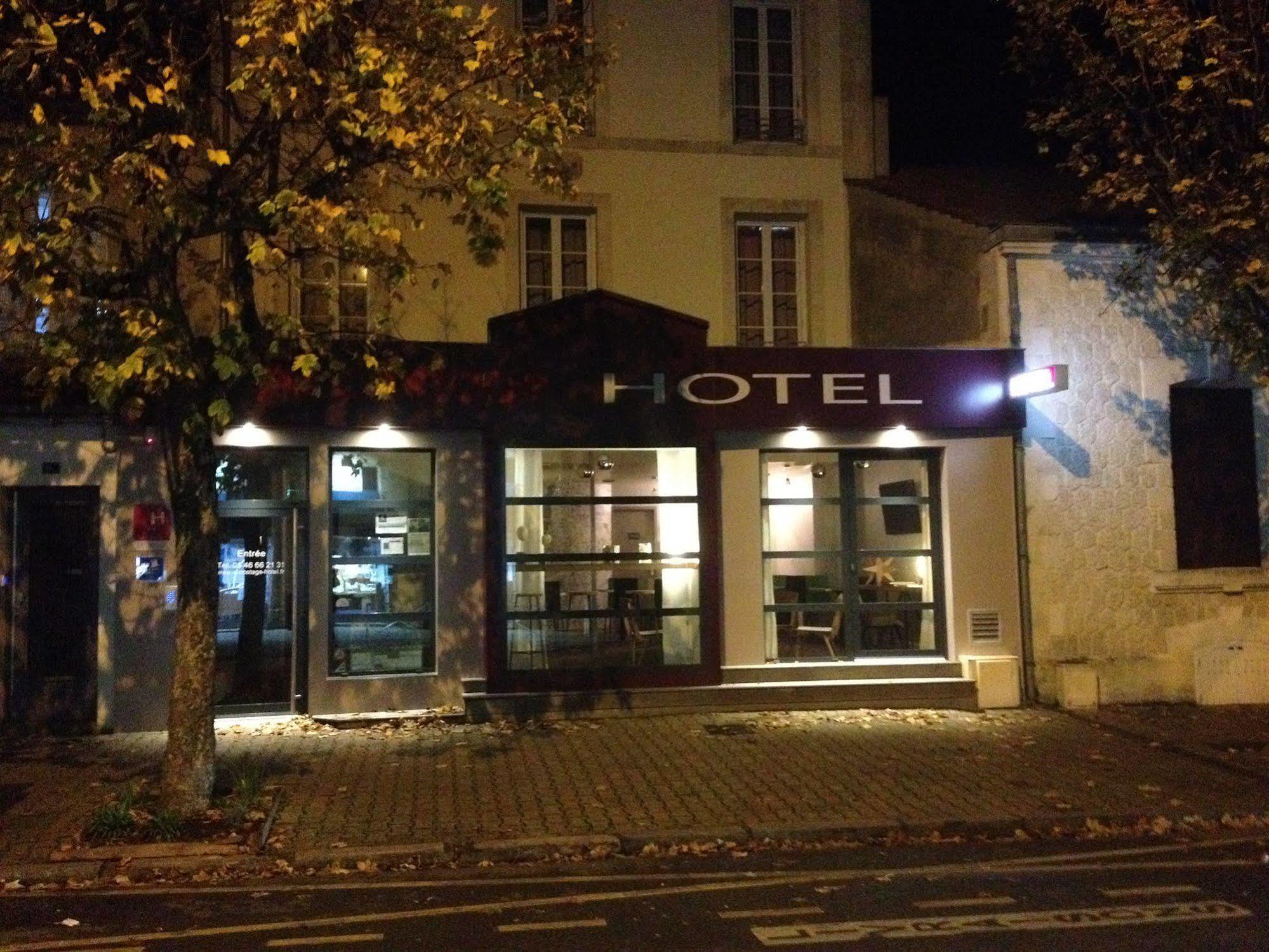 Hotel Accostage De La Concurrence La Rochelle (Charente-Maritime)