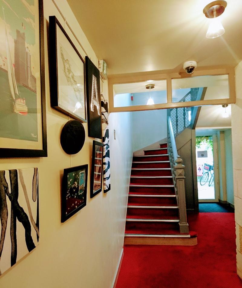 Accostage De La Concurrence Hotel 2*