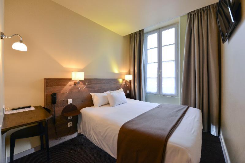 Accostage De La Concurrence 2* La Rochelle (Charente-Maritime)